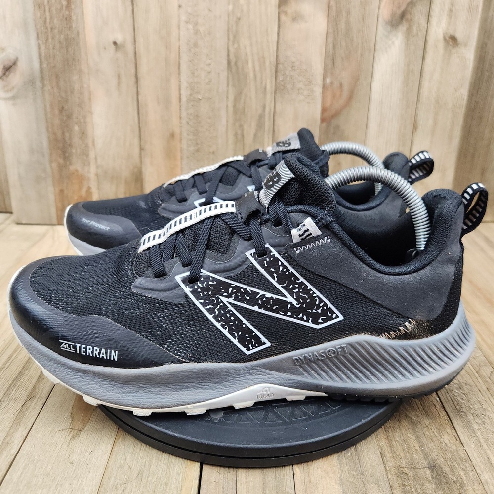 New Balance Nitrel v4 Trail Running Shoes Mens size 9 Black Grey All Terrain